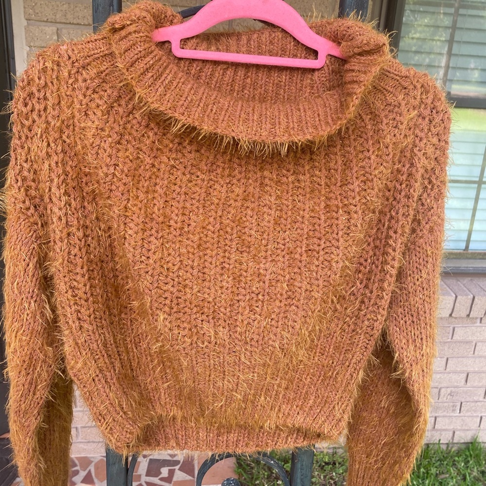 Cashmere Iris // fuzzy sweater knit sweater size large // medium but oversized